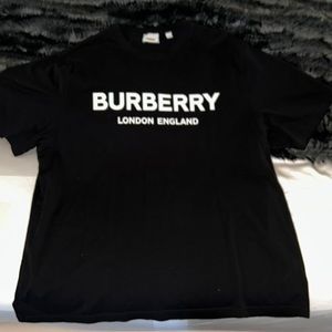 Burberry t-shirt